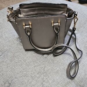 Elegant Silver Handbag